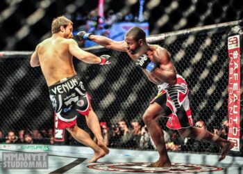 MMAnytt UFC Nottingham UFC on Fuel 5 Brad Pickett One Punch vs Yves Jabouin b (2)