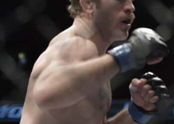 Tom Lawlor vs Michael Kuiper-foto Micha Forssberg2