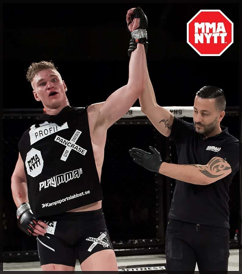 Kalle_Albrektsson_vs_Tomas_Janisevski_IRFA_7_2014_11_22_Foto_Micha_Forssberg_037