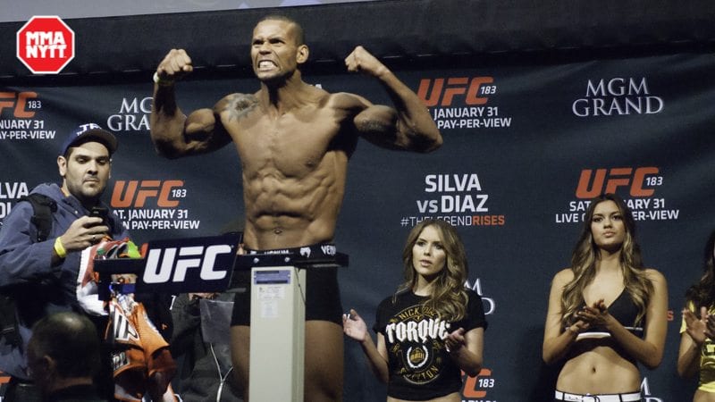 UFC 183 weigh in Nick Diaz Anderson Silva MMAnytt.se Daniel Patinkin-4 Thiago Santos