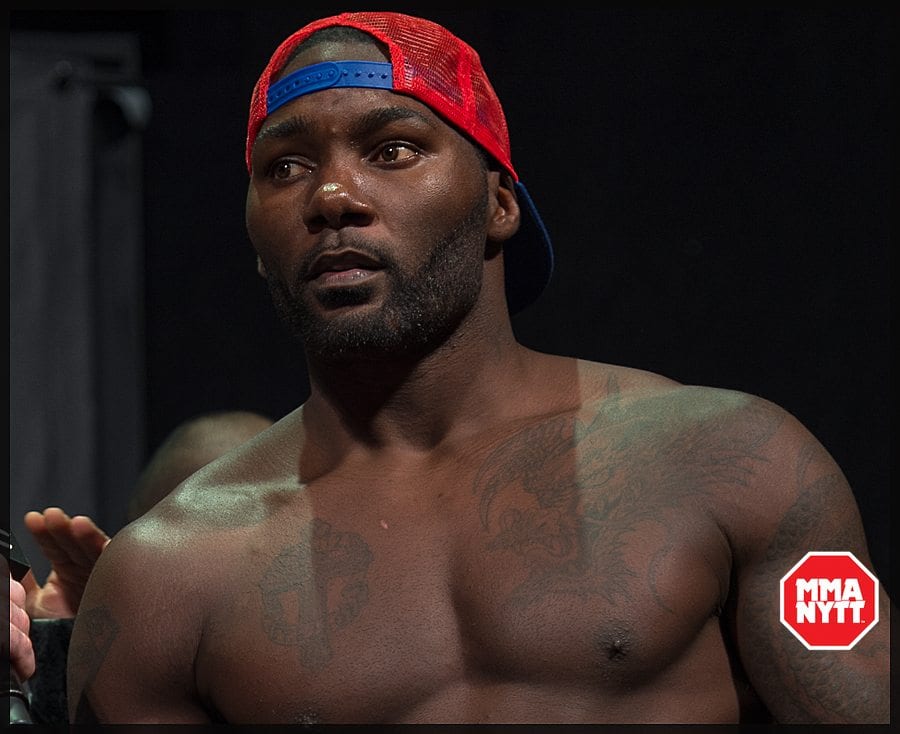 UFC_on_Fox_14_Stockholm_Hovet_weigh_in_Anthony_Johnson_Micha_Forssberg01232015009