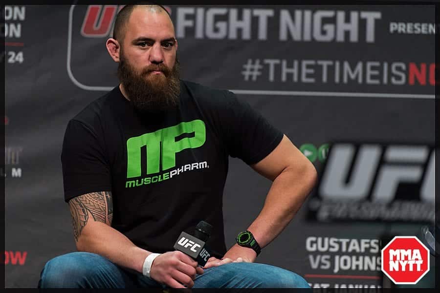 UFC_on_Fox_14_Stockholm_Hovet_weigh_in_Urijah_Faber_ Nick_Hein_Travis_Browne_Luke_Barnatt_Jan_Blachowicz_Micha_Forssberg_06