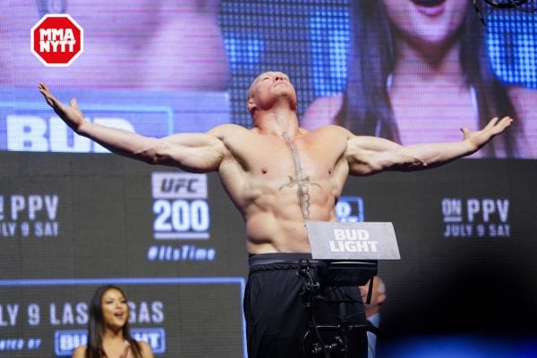 UFC 200 Las Vegas Weigh Ins 2016-07-08 Brock Lesnar photo MMAnytt.se Vince Cachero (126 of 155)