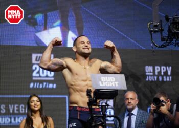 UFC 200 Las Vegas Weigh Ins 2016-07-08 Frankie Edgar photo MMAnytt.se Vince Cachero (95 of 155)