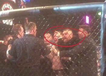 Conor McGregor goes crazy Bellator 187 Charlie Ward Bellator 187 Dublin MMAnytt