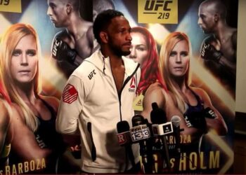 Neil Magny Tears Carlos Condit UFC 219 MMA MMAnytt