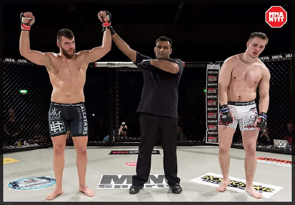 Herdem_Alackabek_vs_Pawel_Okonski_IRFA_7_2014_11_22_Foto_Micha_Forssberg MMANytt