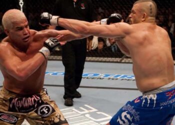 tito-ortiz-chuck-liddell-ufc-66