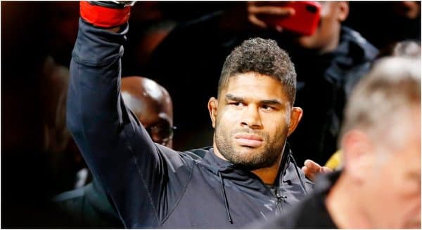 Alistair Overeem (© Amber Searls-USA TODAY Sports)