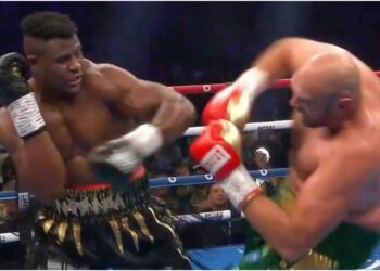 Francis Ngannou Tyson Fury Boxing Boxning