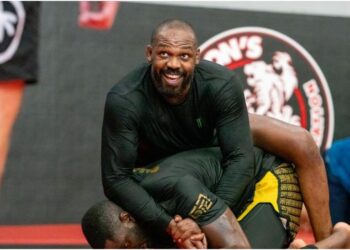 Jones och Miocic gor upp om baltet - Se affischen for UFC 309