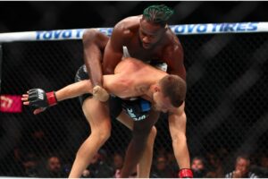 Chael Sonnen om Aljamain Sterling - "ÄR OFÖRSKÄMT"