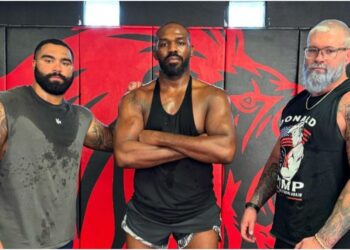Jon Jones öppnar dörren till en supermatch: "FÖR MITT ARV"