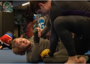 Paddy Pimblett tränar och äter - SE YOUTUBE VIDEON