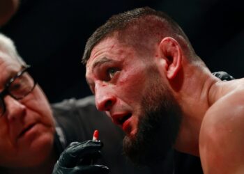 Khamzat Chimaev avslöjar varför han hyser respekt – OCH RÄDSLA – för UFC-legenden