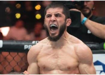 Islam Makhachev AVSLUTAR Moicano - SKRIVER HISTORIA