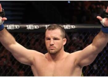 Matt Hamill hör för första gången på 41 år (!)