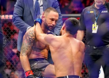 14 år sedan: "Verklighetens Rocky" … UFC-mästaren överlevde tre nedslag på 13 sekunder