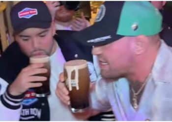 Conor McGregor festar IGEN - Denna gång med the Nelk Boys