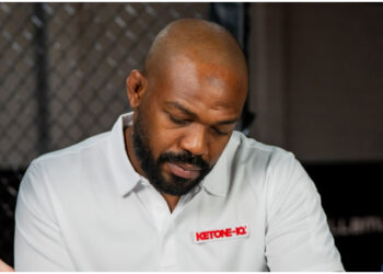 Jon Jones står inför TVÅ rättegångar - Efter smitningen och hoten