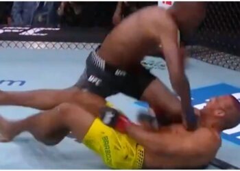 Jalin Turner lands heavy strike UFC 323 vs Edson Barboza