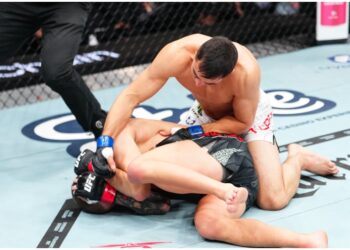 Manuel Torres knocks out Grant Dawson UFC 323