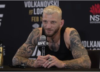 Dan Hooker under presskonferens infor UFC 325