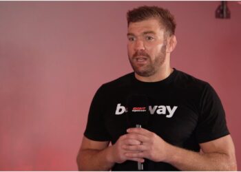 Dricus du Plessis under UFC match i oktagonen
