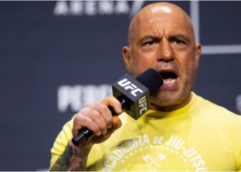 Joe Rogan under podcastinspelning