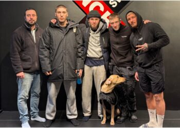 MMApanelen sitter i studio och diskuterar MMA