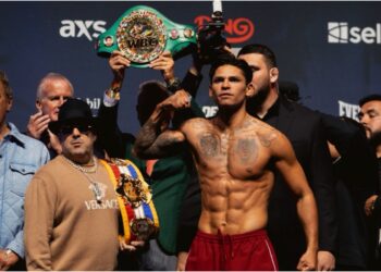 Ryan Garcia i boxningsring under titelmatch