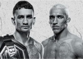 Max Holloway och Charles Oliveira i UFC oktagon