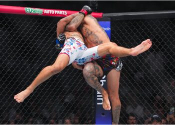 charles oliveira max holloway ufc fight